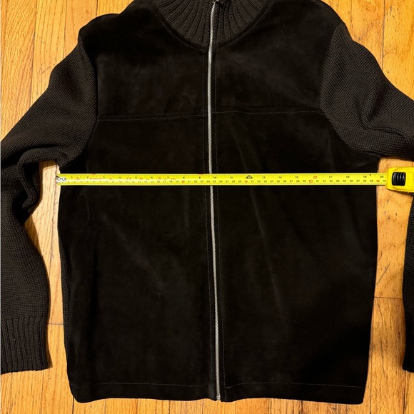 Sisley Italy leather jacket in like new condition size M - Picture 12 of 12